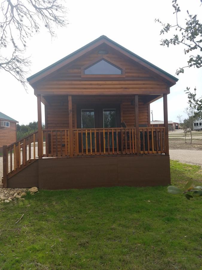 Al'S Hideaway Cabin And Rv Space, Llc Pipe Creek 외부 사진